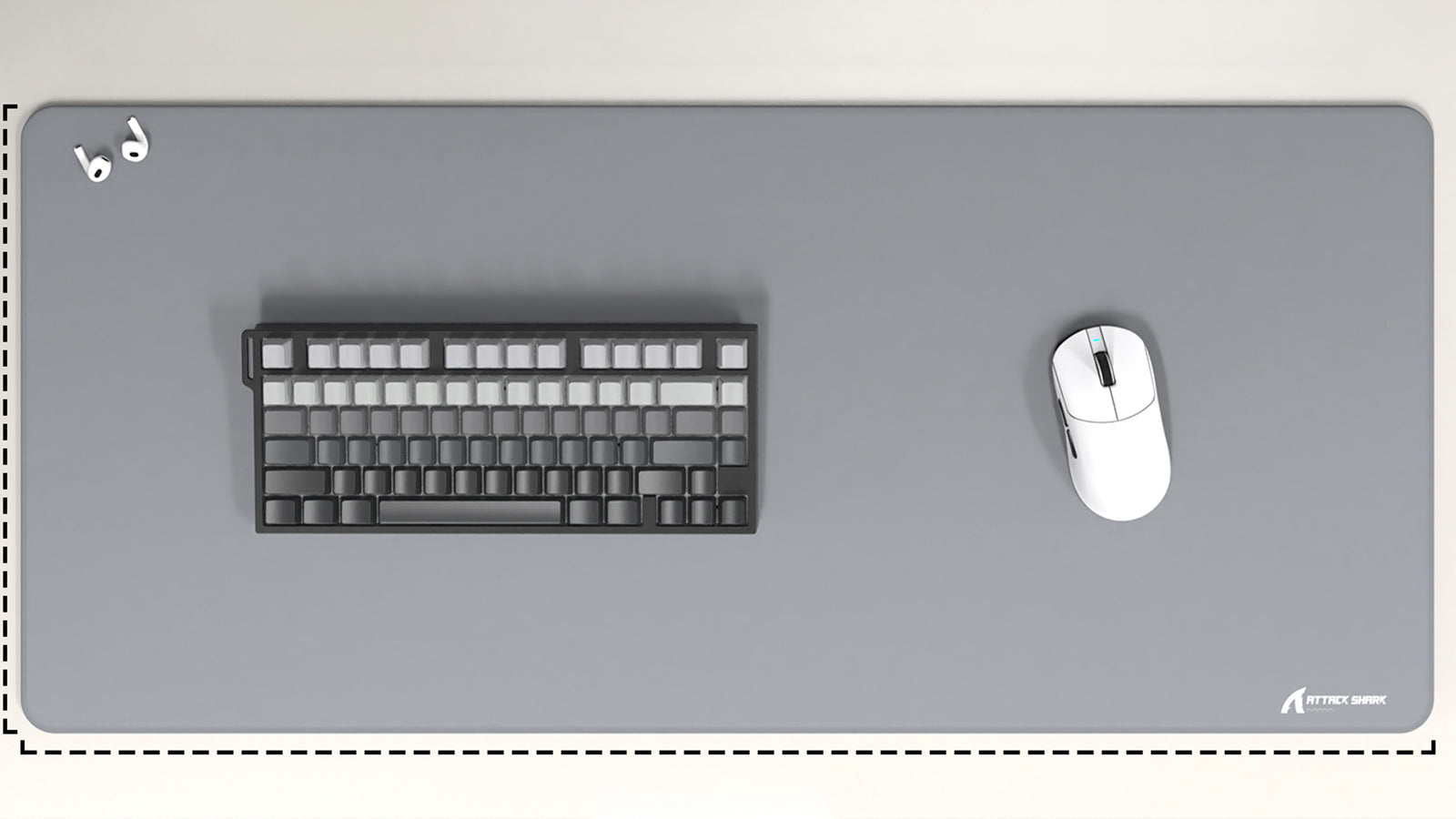 Tapete de Mesa vs. Mousepad Gamer Padrão: Prós, Contras e Estética da Configuração