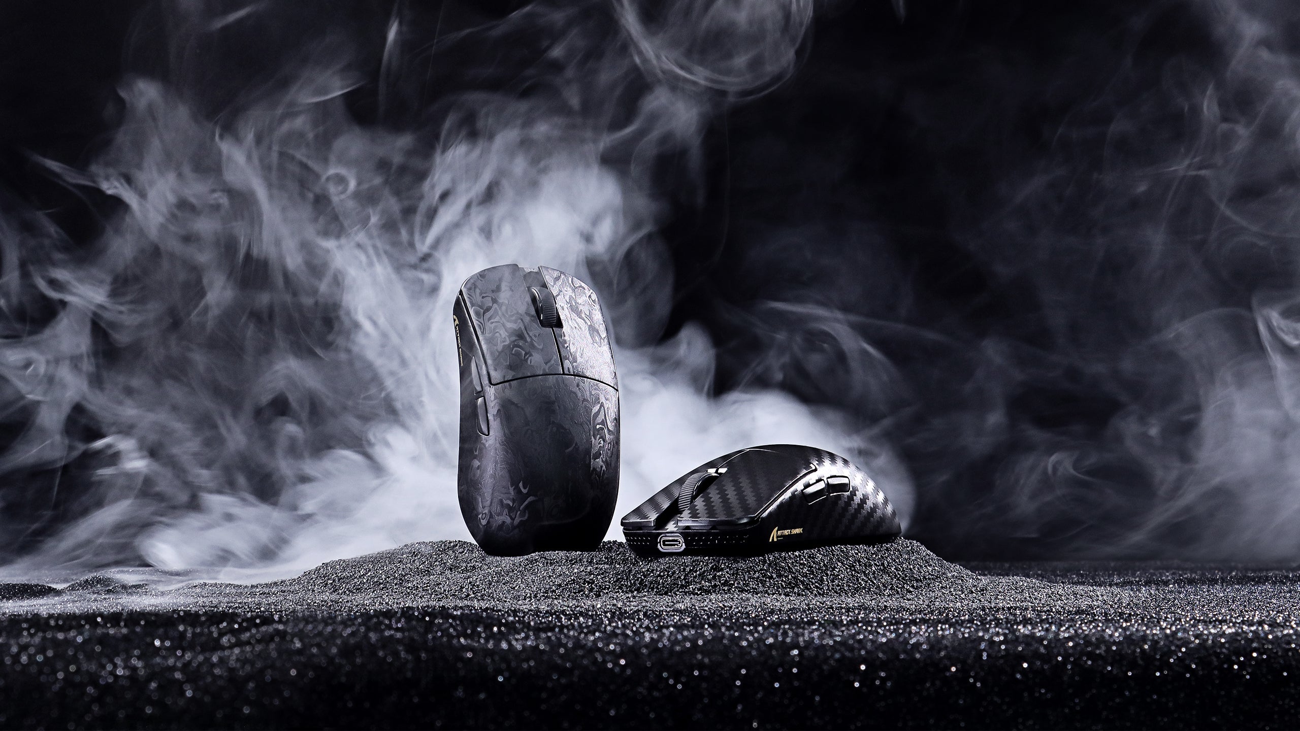 <split-lines >Mouse Gamer R11 ULTRA de Fibra de Carbono</split-lines>