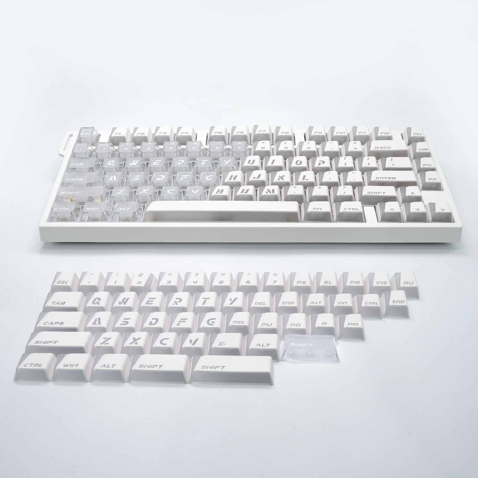 ATTACK SHARK SK07, 131 teclas, keycaps Prism com iluminação transparente, ANSI, branco